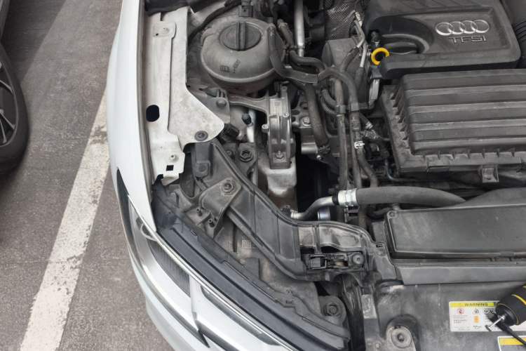 Used Audi A3 2019 Sportback 35 TFSI Ambition China V Engine Bay Right