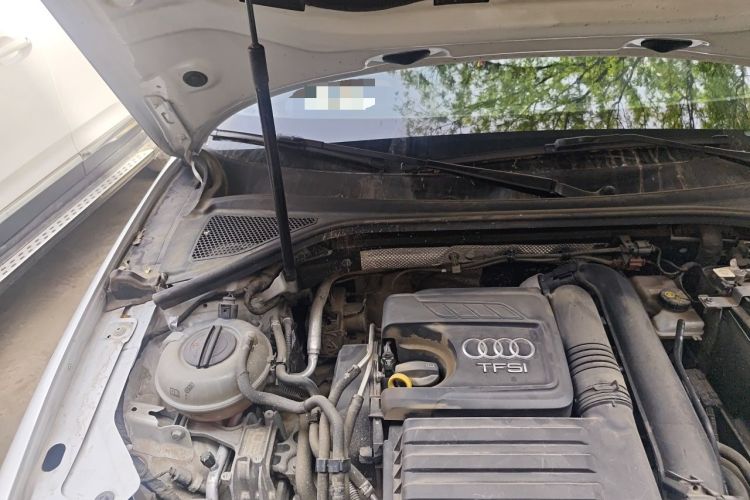 Used Audi A3 2019 Limousine 35 TFSI Ambition China V Engine Bay Right
