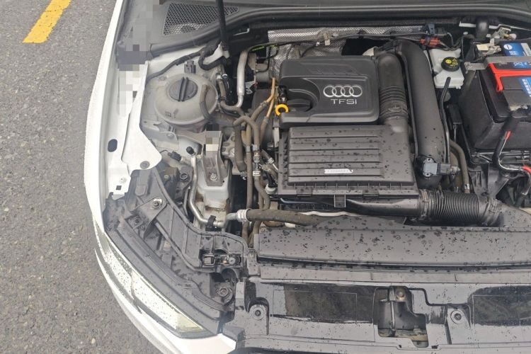 Used Audi A3 2019 Sportback 35 TFSI Ambition China V Engine Bay Right