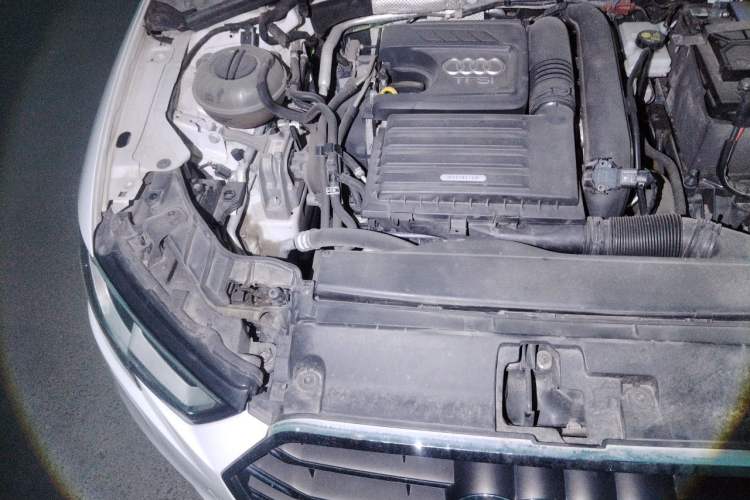 Used Audi A3 2019 Limousine 35 TFSI Ambition China V Engine Bay Right