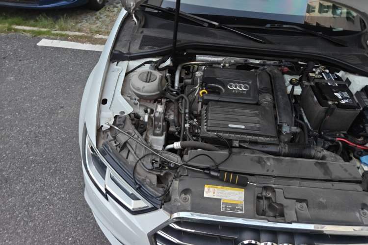 Used Audi A3 2019 Limousine 35 TFSI Ambition China V Engine Bay Right