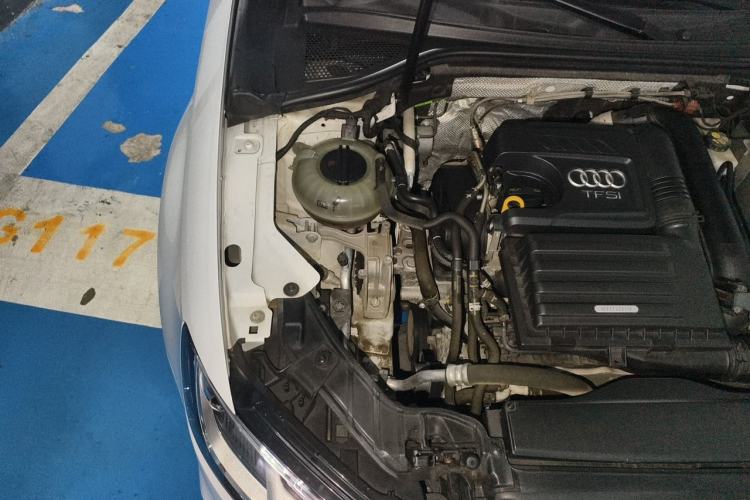 Used Audi A3 2019 Limousine 35 TFSI Ambition China V Engine Bay Right