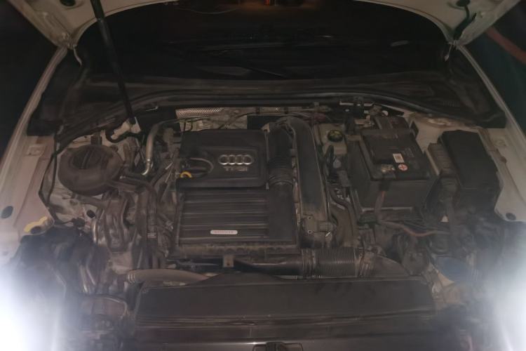 Used Audi A3 2019 Sportback 35 TFSI Fashion Edition China V Engine Bay