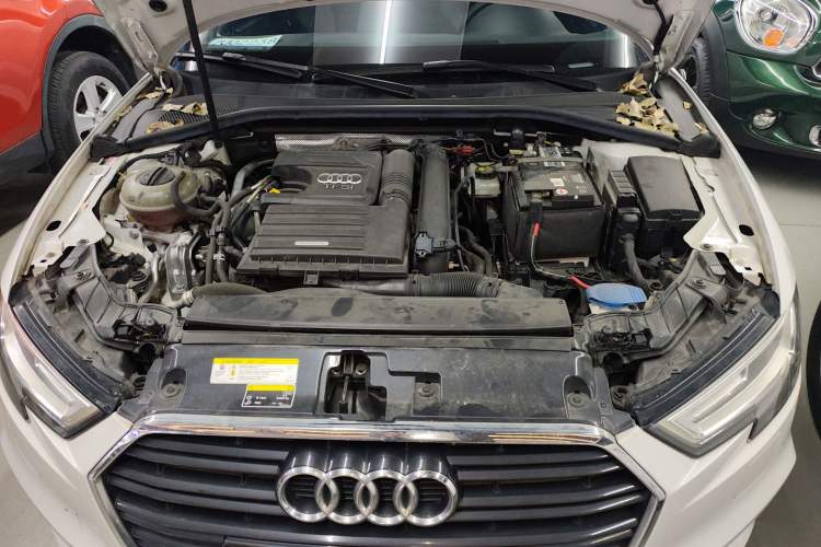 Used Audi A3 2019 Limousine 35 TFSI Sport Edition China V Emission Standard Engine Bay