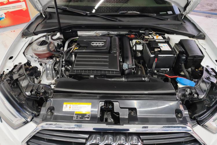 Used Audi A3 2019 Limousine 35 TFSI Sport Edition China V Emission Standard Engine Bay