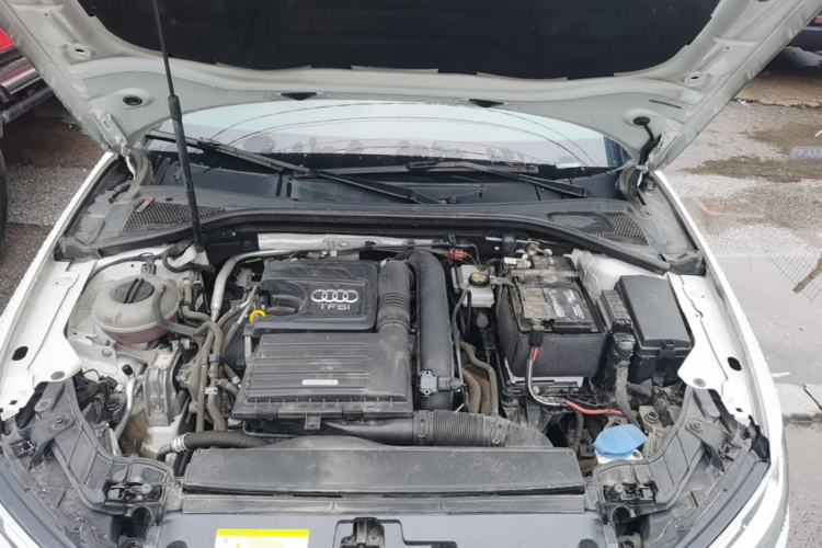 Used Audi A3 2019 Sportback 35 TFSI Fashion Edition China V Engine Bay
