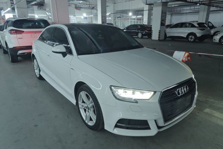 Used Audi A3 2019 Limousine 35 TFSI Fashion Edition China VI Emission Standard Exterior 1