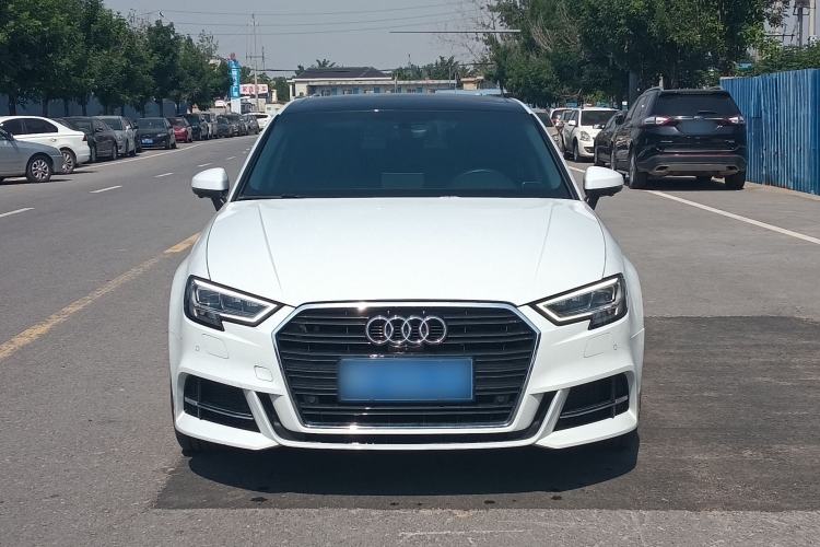 Used Audi A3 2019 Limousine 35 TFSI Fashion Edition China VI Emission Standard Exterior 1