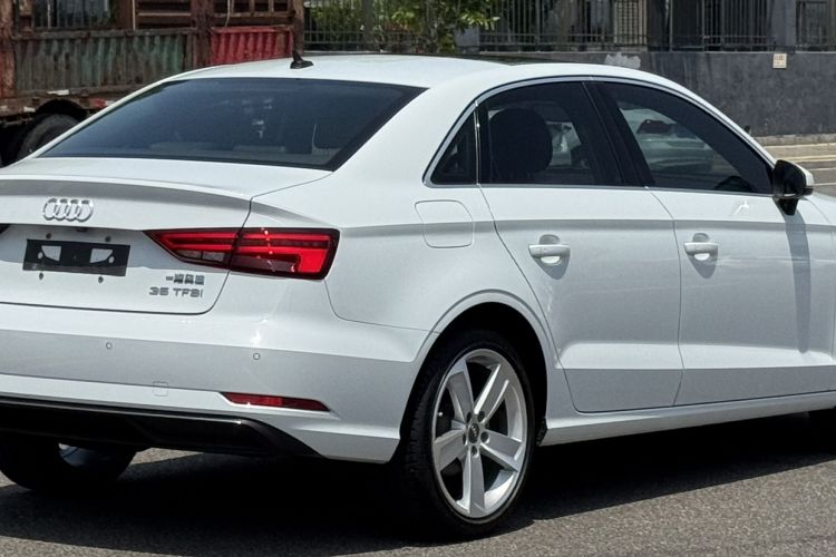 Used Audi A3 2019 Limousine 35 TFSI Style Edition China VI Emission Standard Exterior 1
