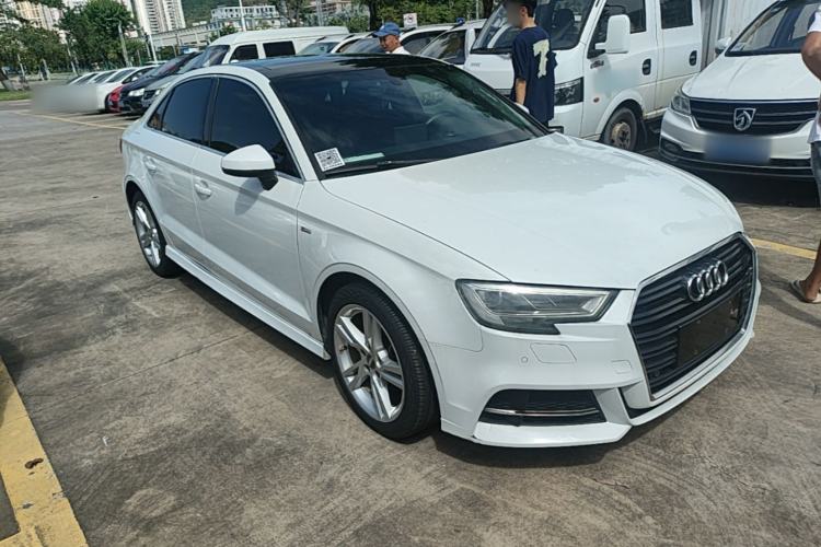 Used Audi A3 2019 Limousine 35 TFSI Fashion Edition China VI Emission Standard Exterior 1