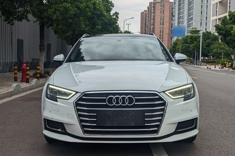 Used Audi A3 2019 Sportback 35 TFSI Style Edition China VI Emission Standard Exterior 1