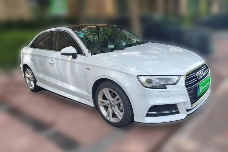 Used Audi A3 2019 Limousine 35 TFSI Fashion Edition China VI Emission Standard Exterior 2