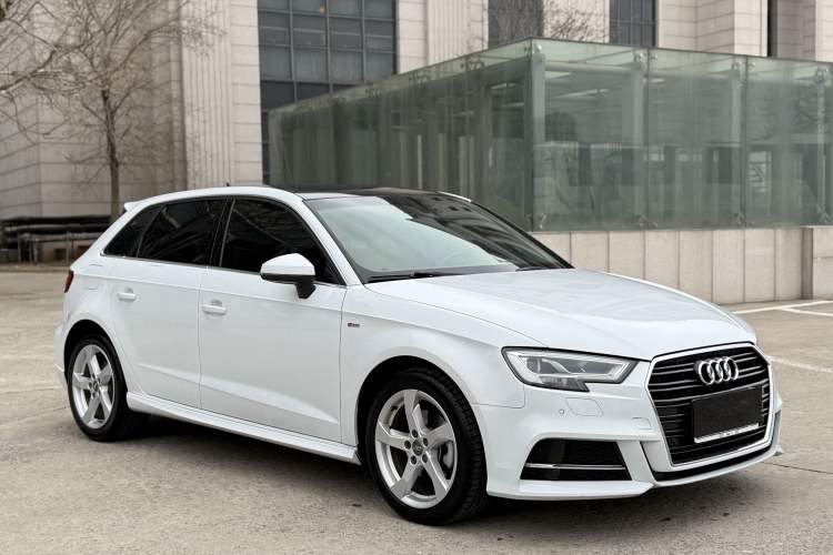Used Audi A3 2019 Sportback 35 TFSI Fashion Edition China VI Emission Standard Exterior 2