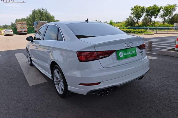 Used Audi A3 2019 Limousine 35 TFSI Fashion Edition China VI Emission Standard Exterior 2