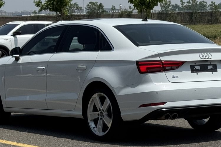 Used Audi A3 2019 Limousine 35 TFSI Style Edition China VI Emission Standard Exterior 2