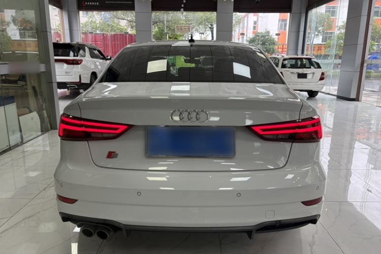 Used Audi A3 2019 Limousine 35 TFSI Fashion Edition China VI Emission Standard Exterior 2