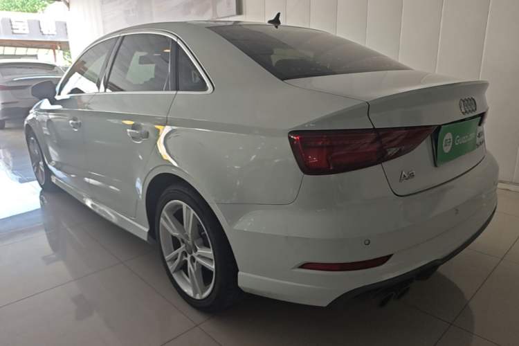 Used Audi A3 2019 Limousine 35 TFSI Fashion Edition China VI Emission Standard Exterior 2