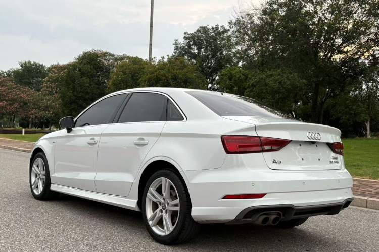 Used Audi A3 2019 Limousine 35 TFSI Fashion Edition China V standard Exterior 2