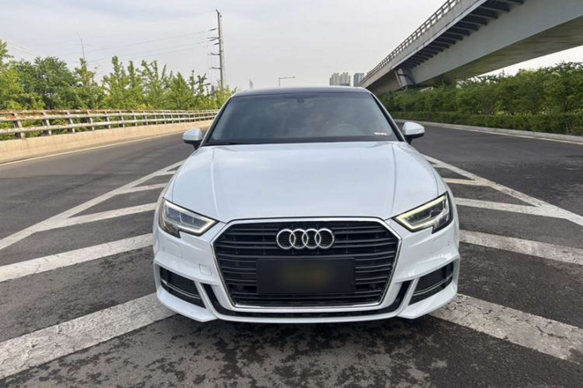Used Audi A3 2019 Limousine 35 TFSI Fashion Edition China VI Emission Standard Exterior 2