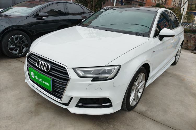 Used Audi A3 2019 Limousine 35 TFSI Fashion Edition China VI Emission Standard Exterior 3