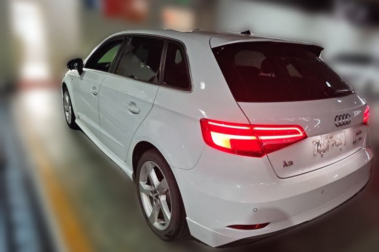 Used Audi A3 2019 Sportback 35 TFSI Fashion Edition China VI Emission Standard Exterior 3