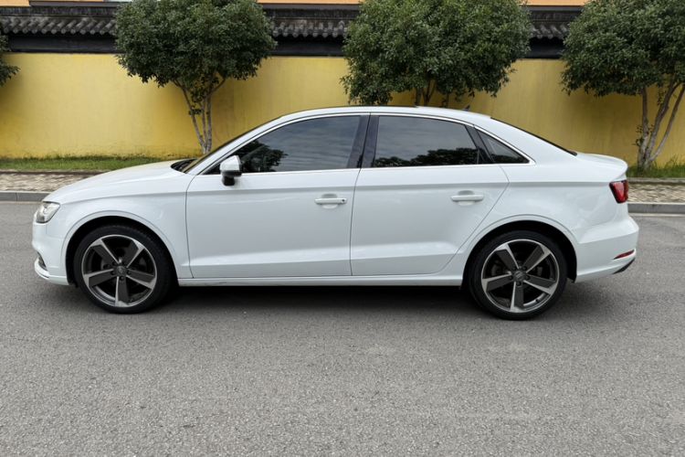 Used Audi A3 2019 Limousine 35 TFSI Style Edition China VI Emission Standard Exterior 3