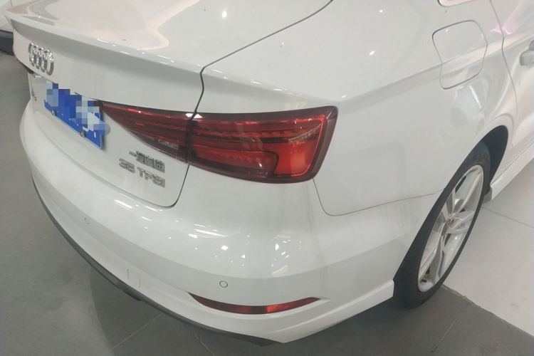 Used Audi A3 2019 Limousine 35 TFSI Fashion Edition China VI Emission Standard Exterior 3