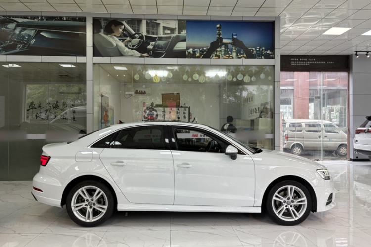 Used Audi A3 2019 Limousine 35 TFSI Fashion Edition China VI Emission Standard Exterior 3