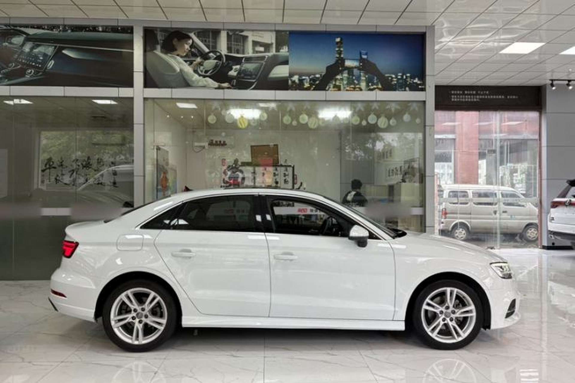 Used Audi A3 2019 Limousine 35 TFSI Fashion Edition China VI Emission Standard Exterior 3
