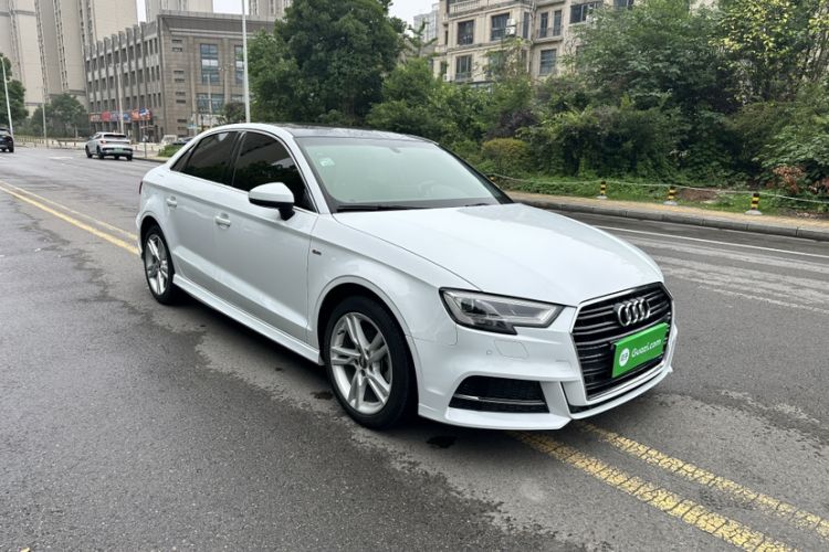Used Audi A3 2019 Limousine 35 TFSI Fashion Edition China VI Emission Standard Exterior 3