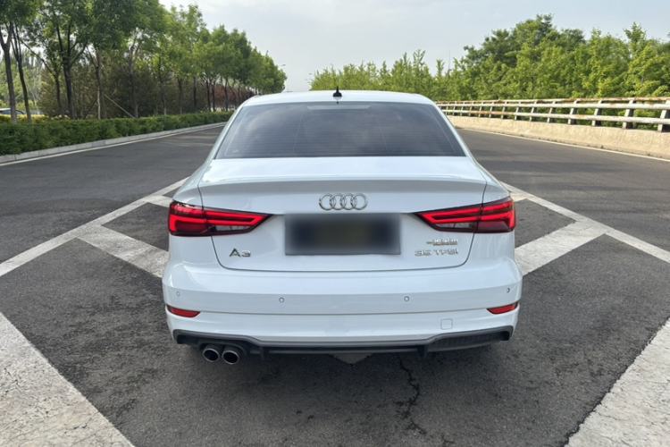 Used Audi A3 2019 Limousine 35 TFSI Fashion Edition China VI Emission Standard Exterior 3