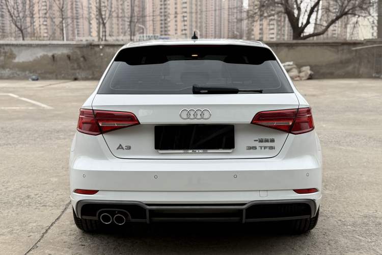 Used Audi A3 2019 Sportback 35 TFSI Fashion Edition China VI Emission Standard Exterior 4