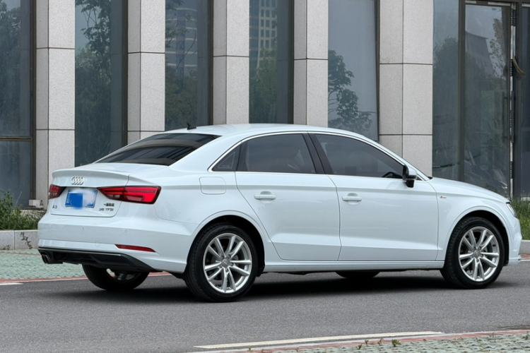 Used Audi A3 2019 Limousine 35 TFSI Ambition China V Exterior 4
