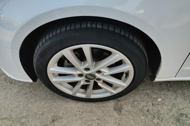 Used Audi A3 2019 Sportback 35 TFSI Ambition China VI Exterior 4