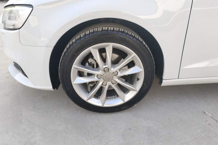 Used Audi A3 2019 Sportback 35 TFSI Ambition China V Exterior 4