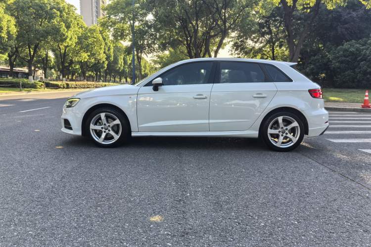 Used Audi A3 2019 Sportback 35 TFSI Fashion Edition China V Exterior 4