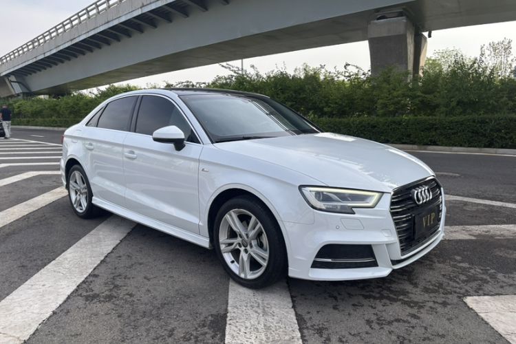 Used Audi A3 2019 Limousine 35 TFSI Fashion Edition China VI Emission Standard Exterior 4