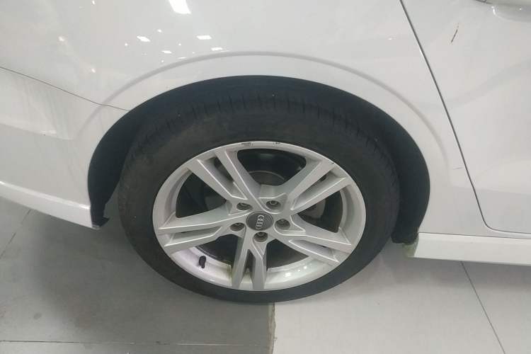 Used Audi A3 2019 Limousine 35 TFSI Fashion Edition China VI Emission Standard Exterior 5