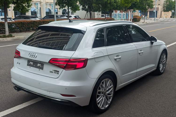Used Audi A3 2019 Sportback 35 TFSI Style Edition China VI Emission Standard Exterior 6
