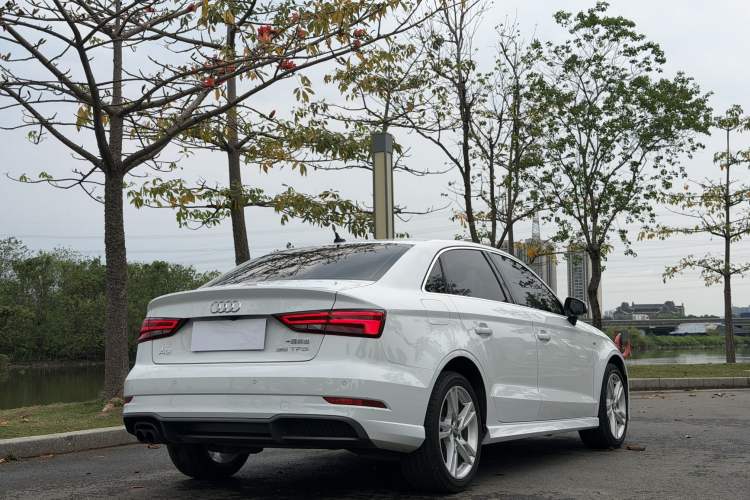 Used Audi A3 2019 Limousine 35 TFSI Fashion Edition China V standard Exterior 8