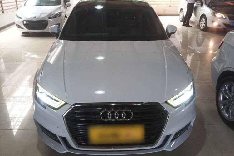 Used Audi A3 2019 Limousine 35 TFSI Fashion Edition China V standard Front