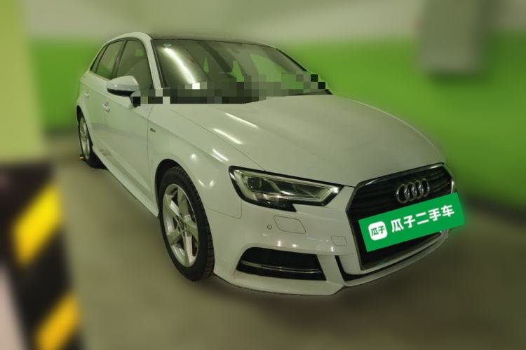 Used Audi A3 2019 Sportback 35 TFSI Fashion Edition China VI Emission Standard Front Right 45 Deg
