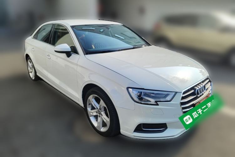 Used Audi A3 2019 Limousine 35 TFSI Ambition China VI Front Right 45 Deg