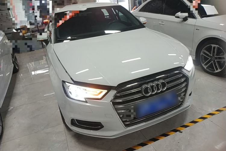 Used Audi A3 2019 Limousine 35 TFSI Ambition China VI Front Right 45 Deg