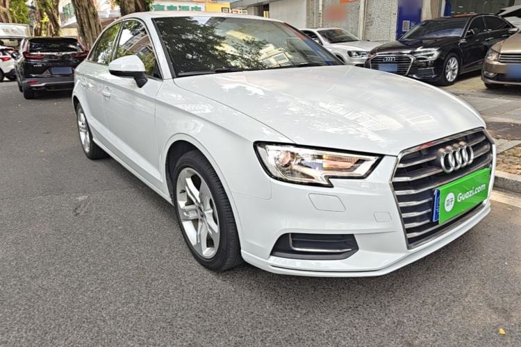 Used Audi A3 2019 Limousine 35 TFSI Ambition China VI Front Right 45 Deg