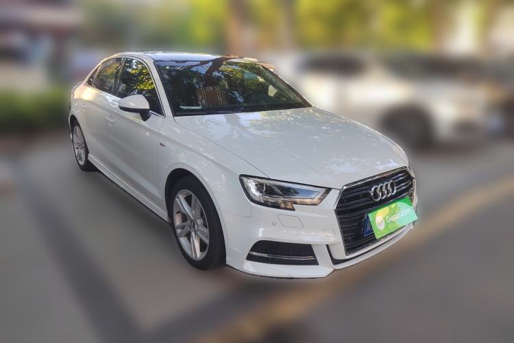 Used Audi A3 2019 Limousine 35 TFSI Fashion Edition China VI Emission Standard Front Right 45 Deg