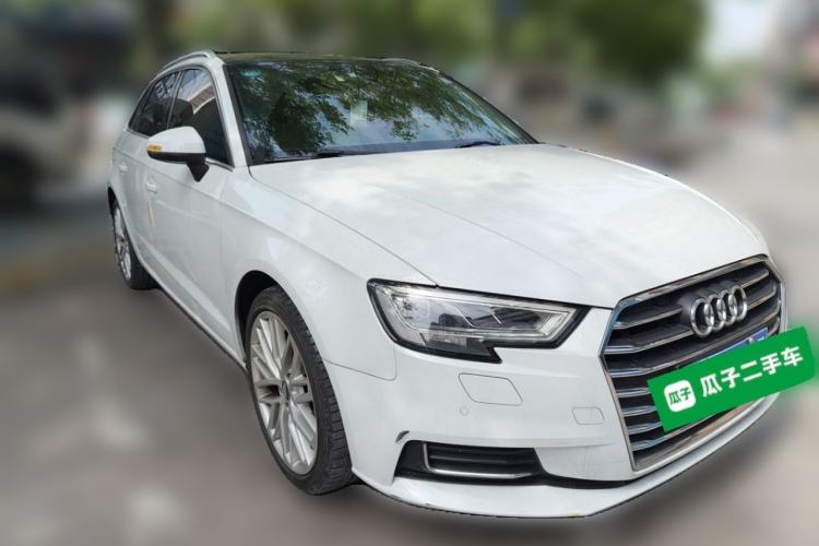 Used Audi A3 2019 Sportback 35 TFSI Style Edition China VI Emission Standard Front Right 45 Deg