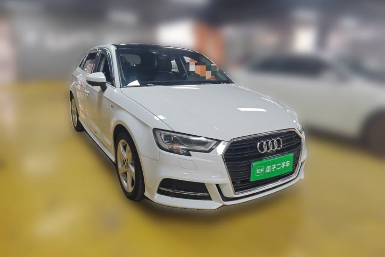 Used Audi A3 2019 Sportback 35 TFSI Fashion Edition China VI Emission Standard Front Right 45 Deg