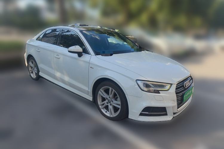 Used Audi A3 2019 Limousine 35 TFSI Fashion Edition China V standard Front Right 45 Deg