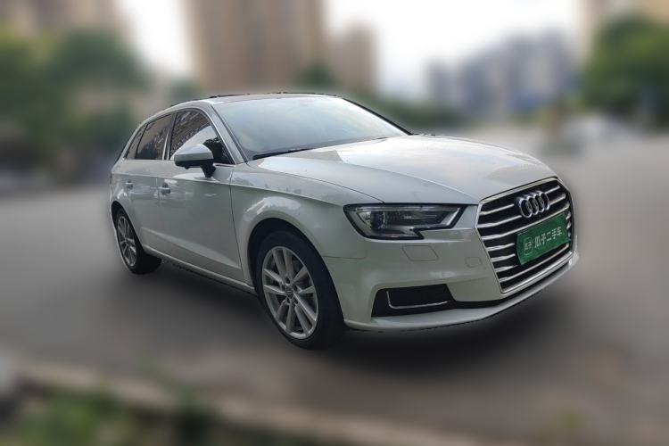 Used Audi A3 2019 Sportback 35 TFSI Ambition China VI Front Right 45 Deg